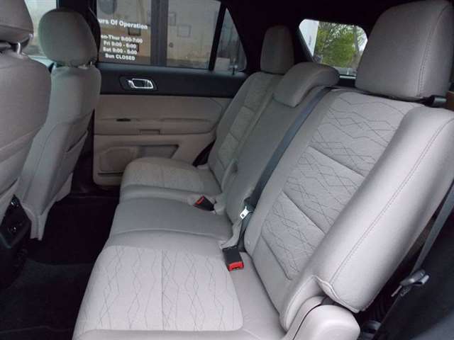 Ford Explorer 2014 photo 14